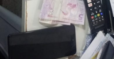 PM prende suspeito de furto contra passageiro de ônibus em Santo Antônio de Jesus.