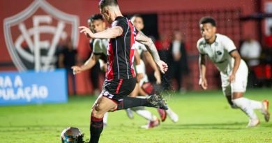Vitória goleia o ABC por 6 a 2 no Barradão e fica muito perto da final da Copa do Nordeste.