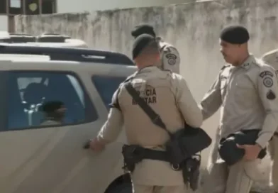 Soldado da Polícia Militar é preso no bairro da Valéria, em Salvador.