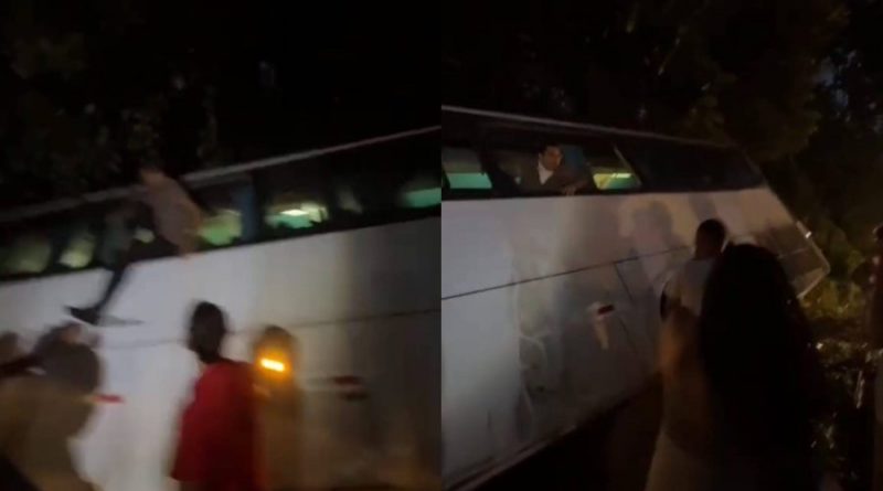 Ônibus com estudantes de Camacã sai da pista após tentar evitar acidente na BR-101, trecho de Arataca.