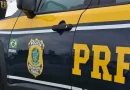 Motociclista morre após se envolver em acidente com carreta na BR-020, na Bahia.