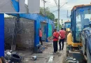 Demolição de borracharias altera trânsito na Avenida Luiz Argolo em Santo Antônio de Jesus. Demolição de borracharias altera trânsito na Avenida Luiz Argolo em Santo Antônio de Jesus.